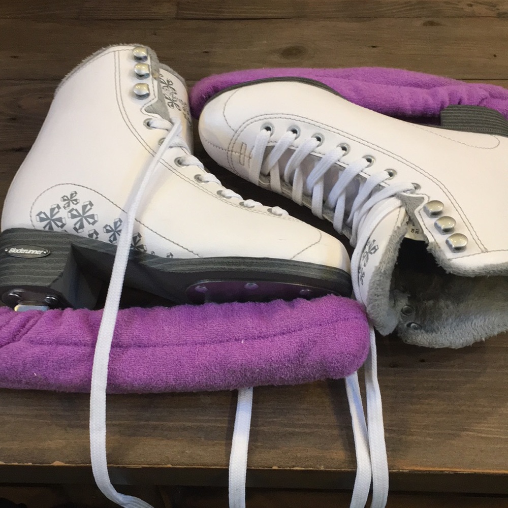 Kids Bladerunner Aurora Figure Ice Skates Size 1